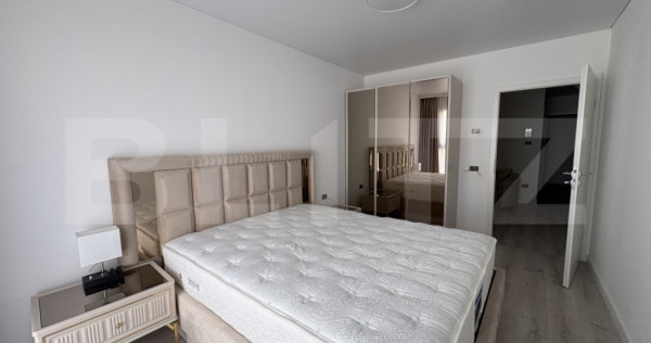 Apartament 3 camere, lux, parcare, zona UMF