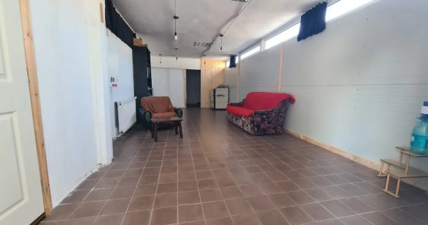 Oferim spre &icirc;nchiriere spațiu comercial &icirc;n Curtea de Argeș