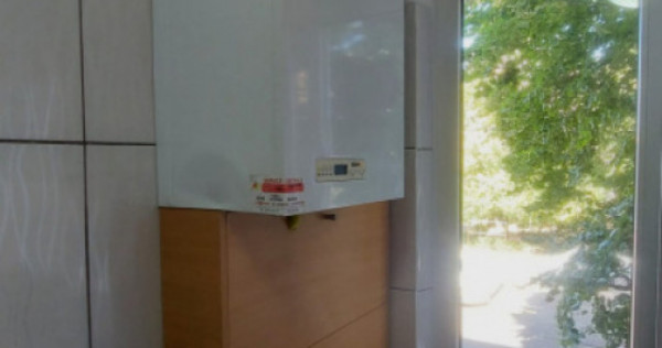 Apartament 3 camere de v&acirc;nzare &icirc;n Tomis Nord &ndash; etaj 1/4,