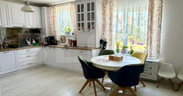 Apartament 3 camere,85 mp+ balcon, etaj intermediar, Europa