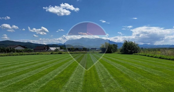 Oază de liniște și panoramă spectaculoasă: Teren int...