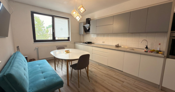 Apartament 3 camere de inchiriat, 126 mp, zona Centrala