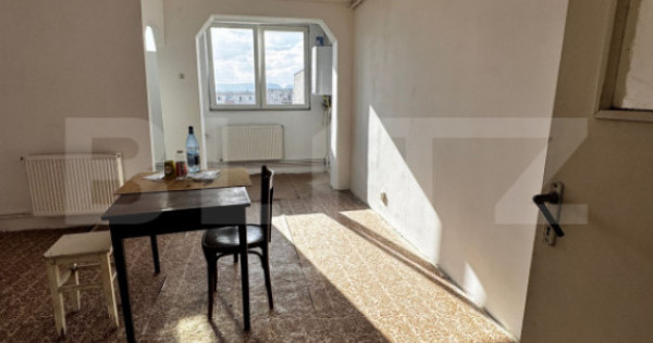 Garsoniera de v&acirc;nzare, zona Micro 3, ideală pentru investi