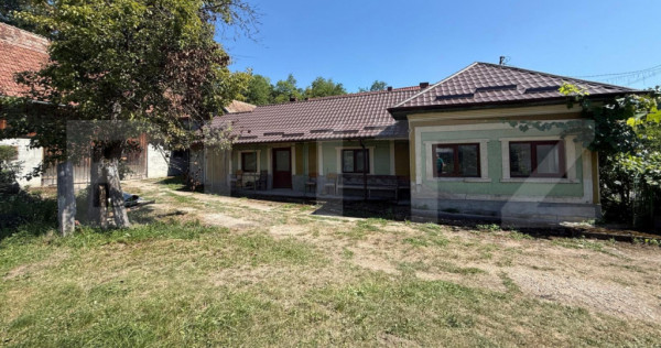Casa individuala, 60 mp, teren 4459 mp, zona Izvorul Crisulu