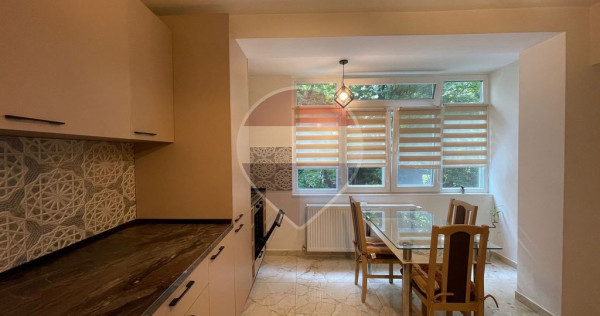 Apartament 2 camere, etaj 1, renovat, 5 minute Sun Plaza