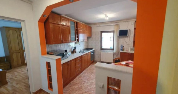 Apartament 2 camere decomandat zona Astra Brasov