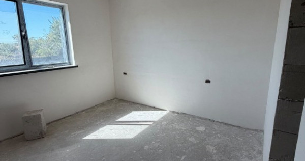 DE V&Acirc;NZARE CASA AGIGEA CARTIER NOU