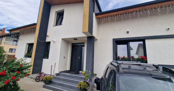 Casă zona S&acirc;npetru