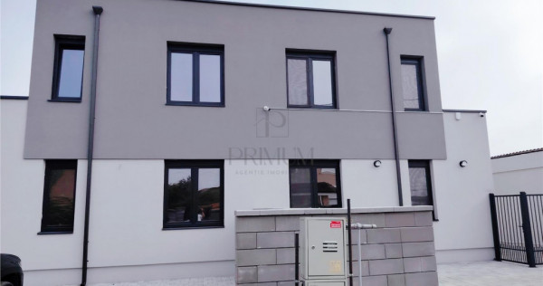 DUPLEX SPATIOS - ASFALT IN LUCRU - CURENT TRIFAZAT
