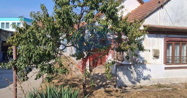 Casa 3 camere, teren 736 mp, de vanzare &icirc;n Bailesti