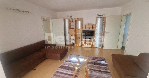 Proprietar inchitiez apartament cu 2 camere