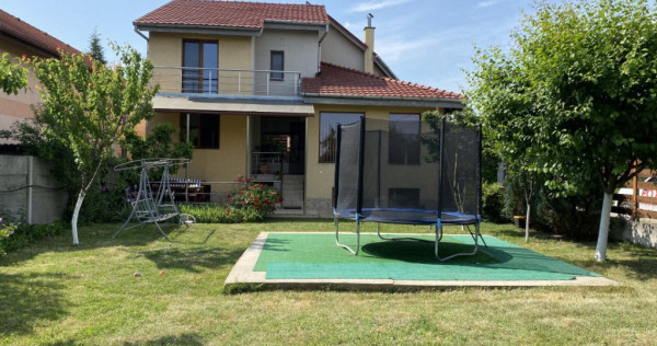 Casa cu 9 camere - panouri fotovoltaice, Timisoara - Bogdane