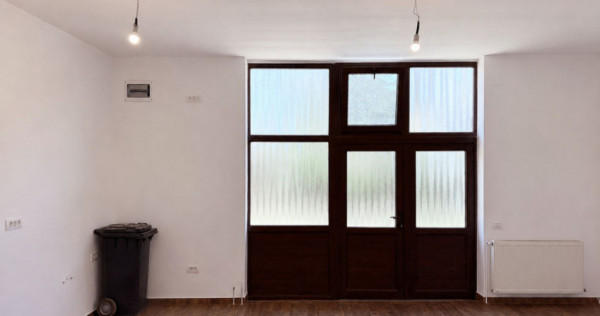 Spatiu comercial 44 mp cu birou si chicineta - zona Iosefin