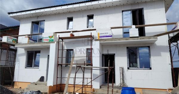 Duplex 4 camere - toate utilitatile - dormitor la parter