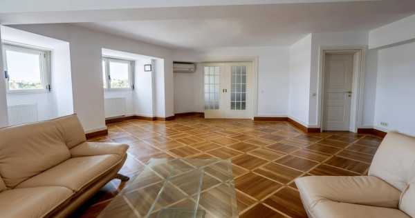 Apartament 4 camere cu terasă generoasă, etaj 6