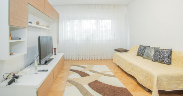Apartament 3 camere de &icirc;nchiriat &ndash; Faleza Nord, Constanț