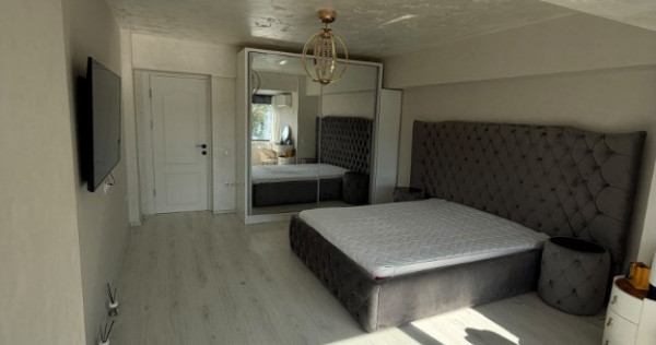 Apartament 3 camere | lift nou | loc parcare | la cheie Independentei
