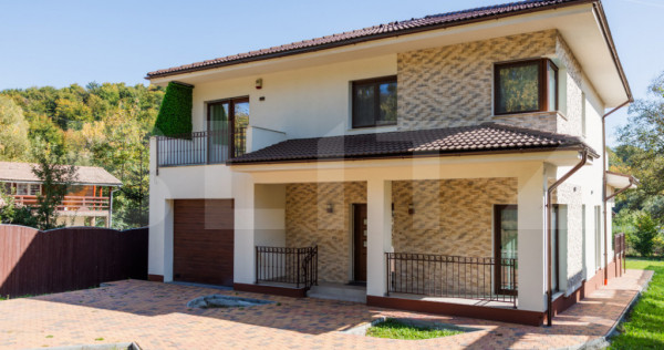 Vila de lux de inchiriat, 240 mp, 800 mp teren, zona Noua