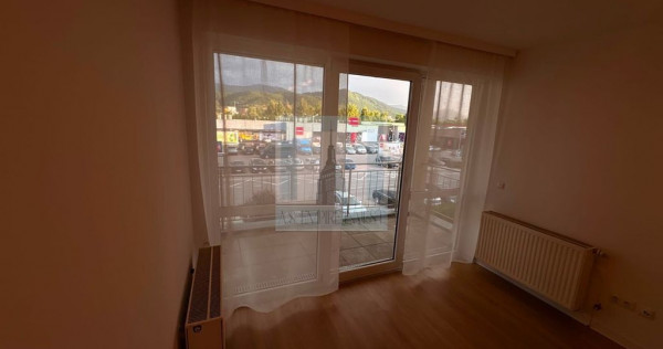Apartament cu 3 camere, 2 bai, parcare-zona Avangarden 1