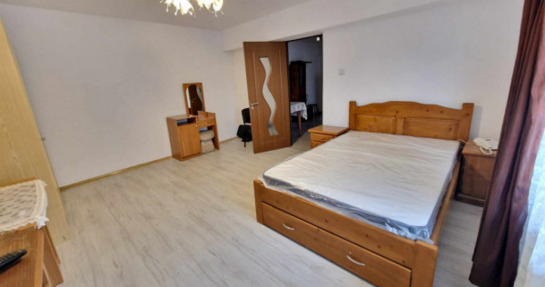 &Icirc;nchiriere garsoniera, situata &icirc;n T&acirc;rgu Jiu, Str.Branduse
