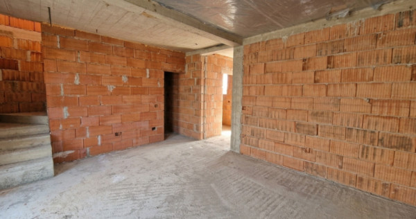 Duplex de vanzare 4 camere si teren de 333 mp - zona Lidl Dr