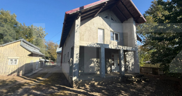 Casă de v&acirc;nzare P+M, 170 mp, zona Vest