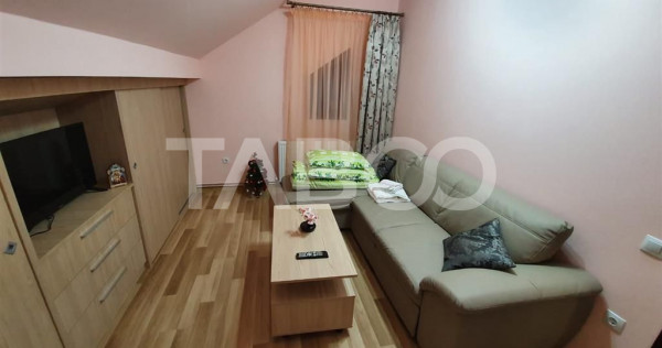 Apartament de inchiriat 56 mpu 2 camere mansarda in vila Se