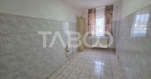 Apartament 2 camere decomandat Zona Stejarului 55 mp utili