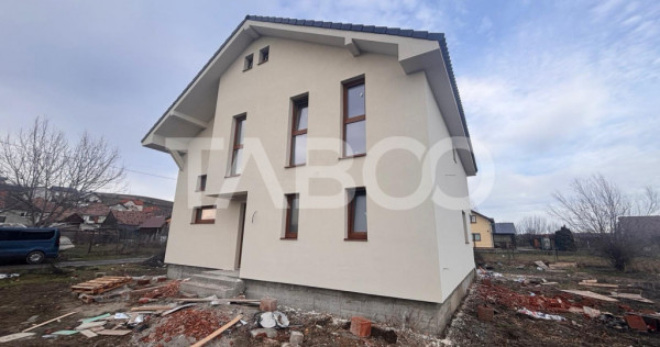 Casa de vanzare individuala constructie noua 2025 Sura Ma