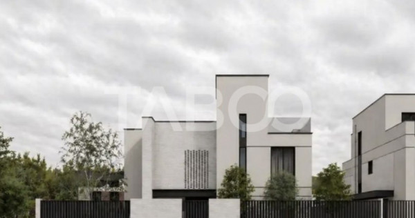 Casa individuala de vanzare la stadiul semifinisat in cartie