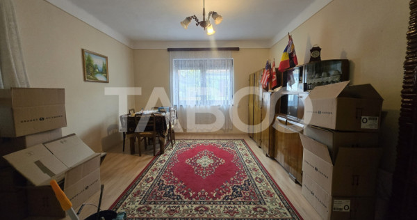 Casa individuala de vanzare pe un nivel si curte 500mp Turni