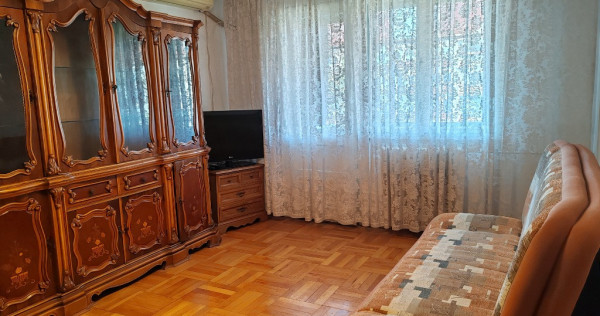 Proprietar apartament 3 camere,Central,70mp,et.3,terasa panoramica 13m