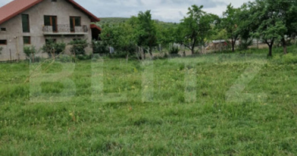 Teren de vanzare, 2000 mp, zona Bratuleni - Miroslava