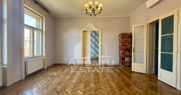 Apartament 5 camere de vanzare, renovat, zona Sinaia Timisoara
