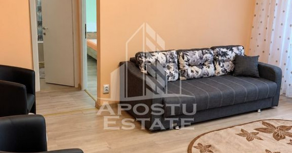 Apartament de vanzare cu 2 camere, etaj intermediar, zona Dambovita