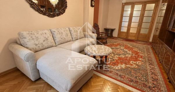 Apartament de vanzare cu 3 camere, 2 bai, 76mp, zona Girocului