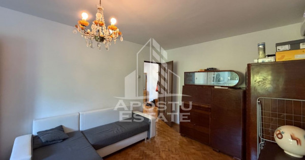 Apartament cu 2 camere de vanzare,decomandat ,Zona Aradului,Timisoara
