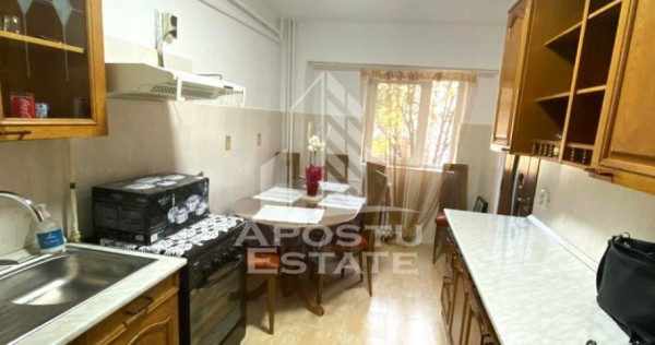 Apartartament, cu 2 camere, de inchiriat, in zona Intim, Arad.