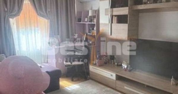 De v&acirc;nzare apartament cu 2 camere decomandat