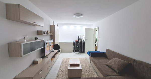 Apartament 4 camere -86 mp-etaj 3 - bloc izolat-Lipovei