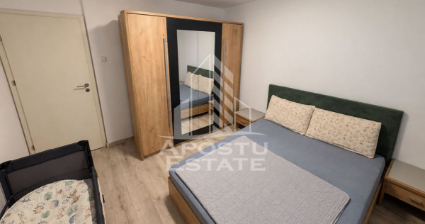 Apartament de vanzare cu 3 camere, 2 bai, zona Soarelui