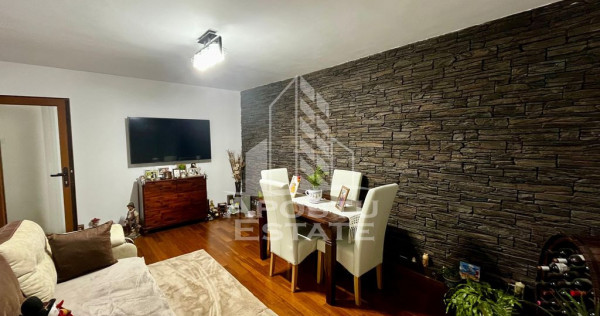 Apartament 4 camere de vanzare, zona Baba Dochia Timisoara