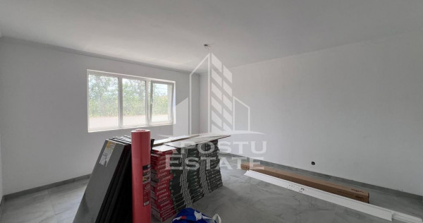 Casa individuala pe etaj de vanzare, renovata complet, Becicherecu Mic