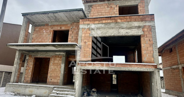 Casa individuala, la rosu, garaj incorporat, zona Eso din Giroc