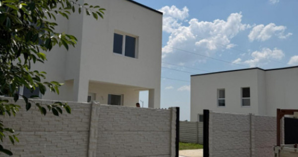 Casă P+1, 185 mp, zona Centrală - Malu Mare
