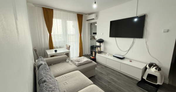 Apartament cu 3 camere, semidecomandat - Piata Doina