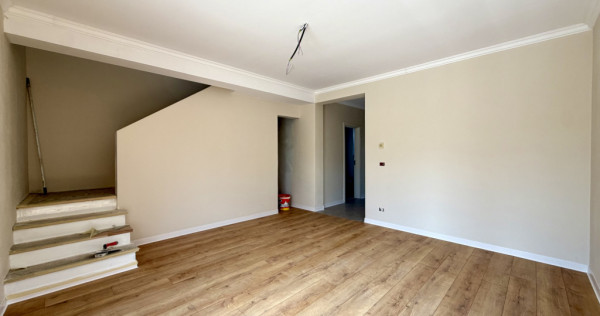 Duplex modern, 4 camere, 93 mp utili, 235 mp teren - Sanandr