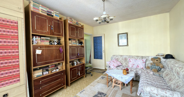 Apartament 3 camere, 47 mp utili, etaj 2 - zona Dacia