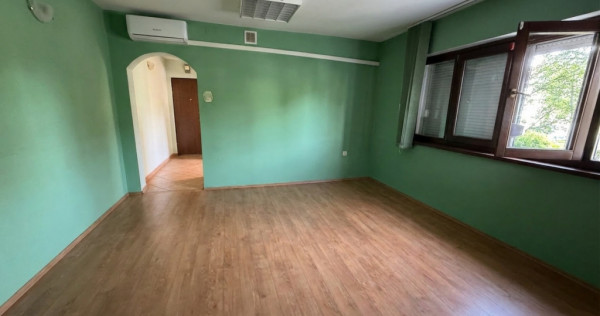 Apartament 3 camere, 63 mp utili, parter - Aradului