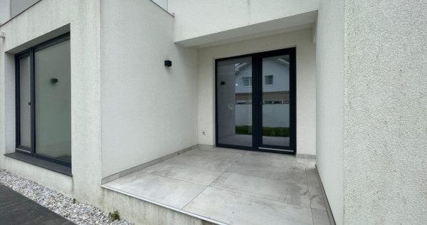 Duplex 4 camere central - Mosnita Veche